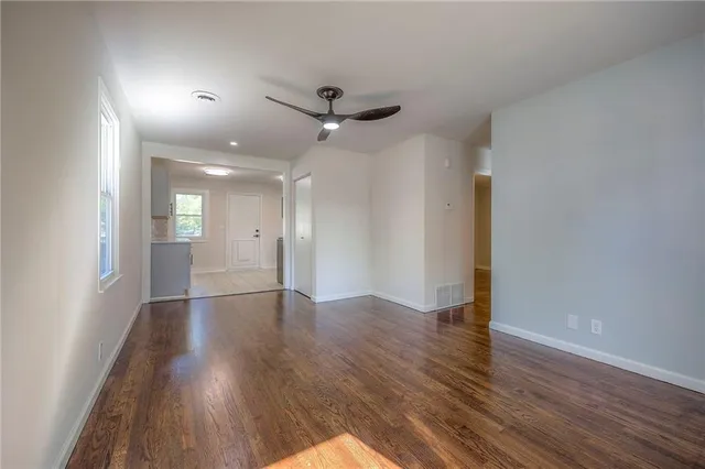 $199,900 | 4011 Northeast Kelsey Road, Kansas City, MO 64116