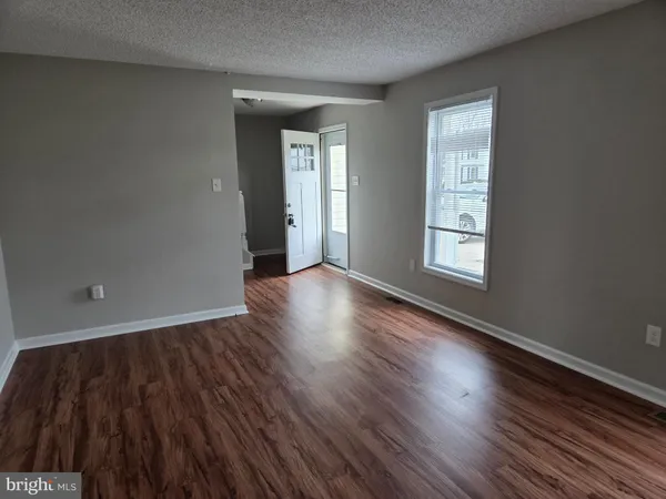 $2,500 | 215 Royal Grant Way, Dover, DE 19901