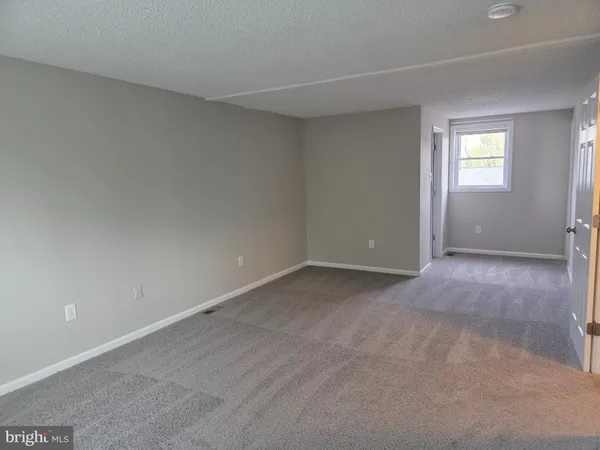 $2,500 | 215 Royal Grant Way, Dover, DE 19901