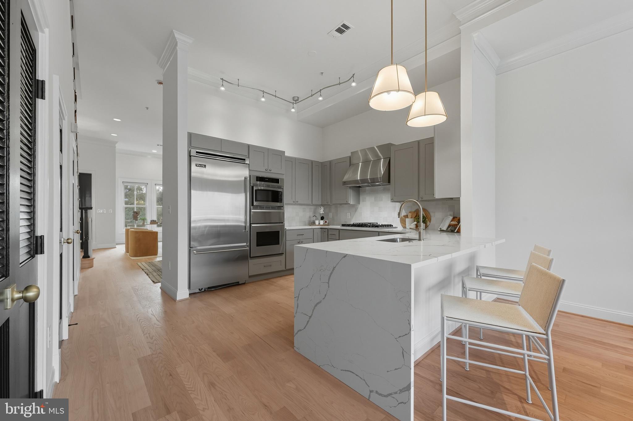 2123 11th Street Northwest Washington, DC 20001 - Photo 7 of 31