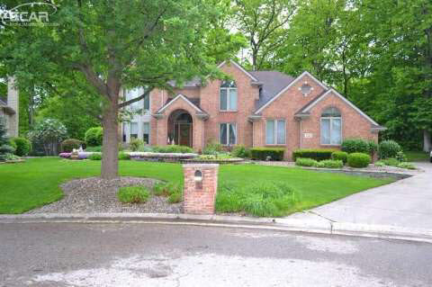 1122 Kings Carriage Road Grand Blanc, MI 48439 - Photo 3 of 46 20422995-2.JPG