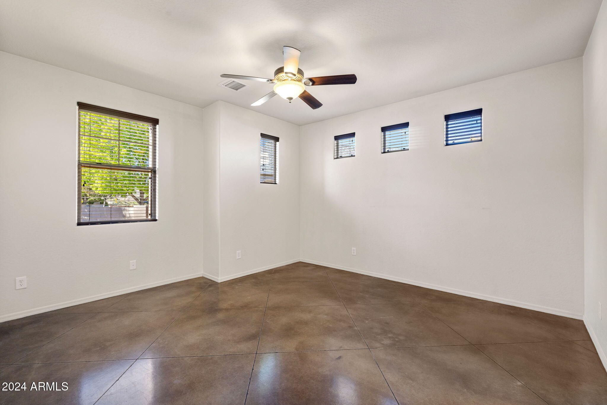 1347 Kettle Hill Road Prescott Valley, AZ 86314 - Photo 16 of 86 16-Primary Bedroom_1