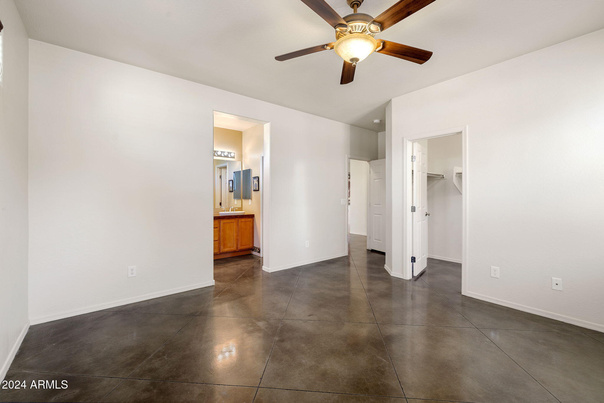 1347 Kettle Hill Road Prescott Valley, AZ 86314 - Photo 17 of 86 17-Primary Bedroom_2