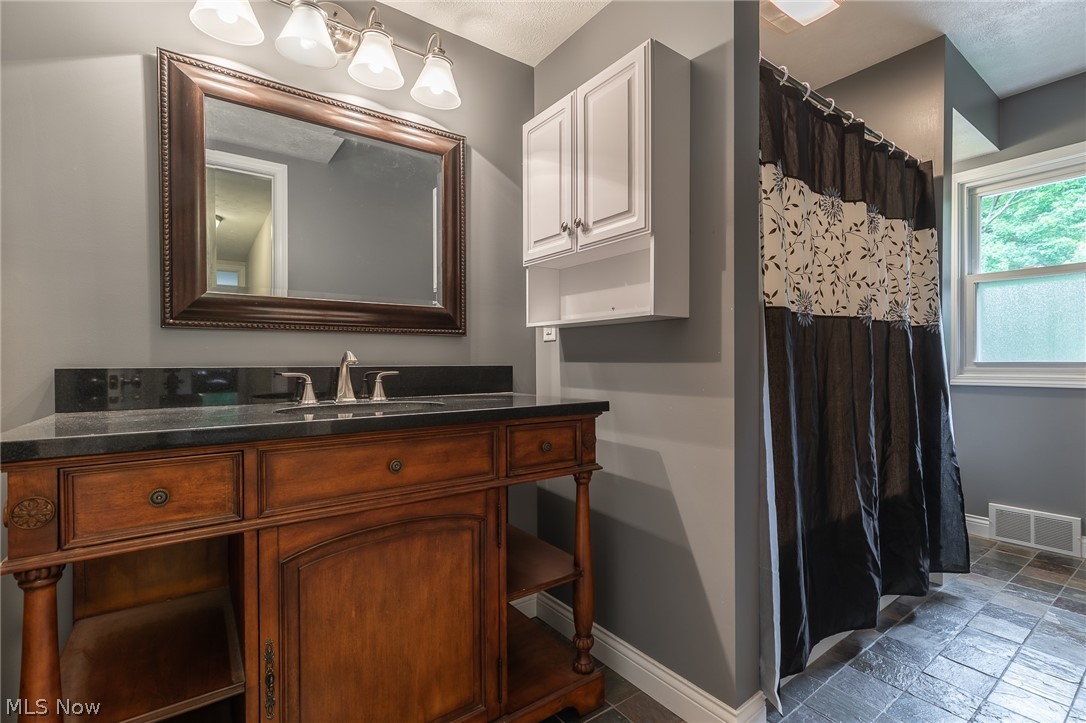 7313 Williams Road Painesville, OH 44077 - Photo 18 of 23 Gallery Image 18