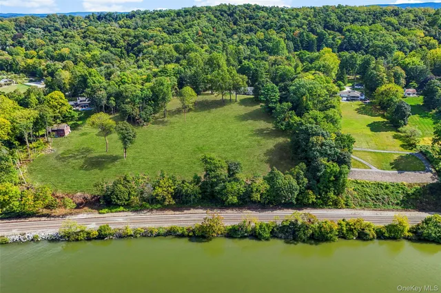 a view of a lake with houses