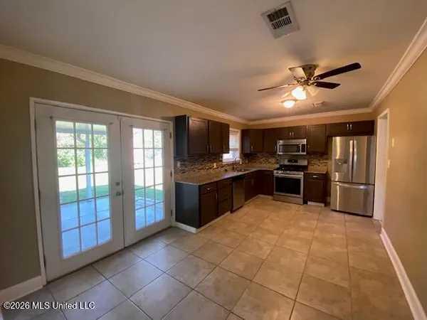 $1,600 | 331 Greenwood Drive, Biloxi, MS 39531