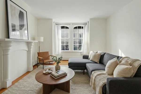 $2,650 | 50 Monmouth Street, Unit 1, Boston, MA 02128