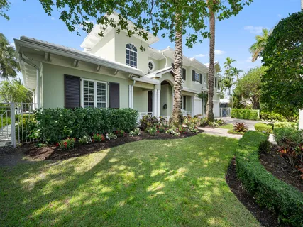 $5,495,000 | 2856 Northeast 25th Street, Fort Lauderdale, FL 33305
