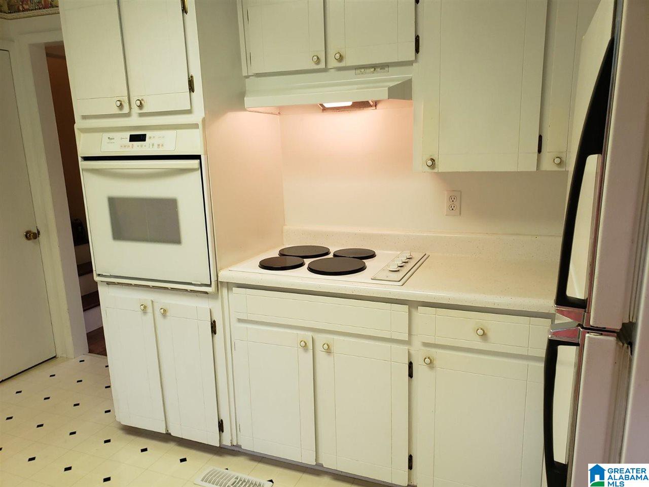 205 Oak Road Anniston, AL 36206 - Photo 4 of 50