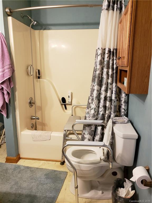 2527 Otis Dellinger Road Lincolnton, NC 28092 - Photo 14 of 19 Gallery Image 14