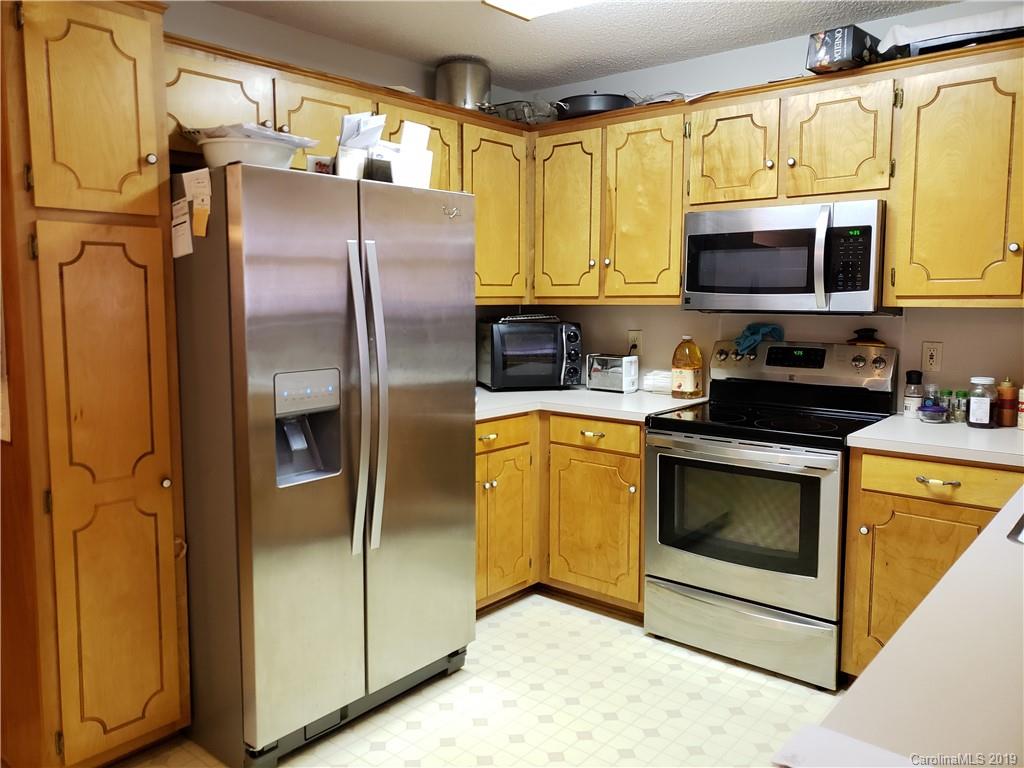 2527 Otis Dellinger Road Lincolnton, NC 28092 - Photo 8 of 19 Gallery Image 8