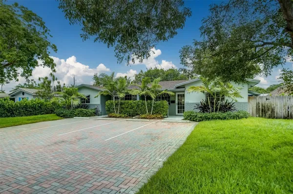 $3,000 | 820 Northeast 23rd Avenue, Pompano Beach, FL 33062