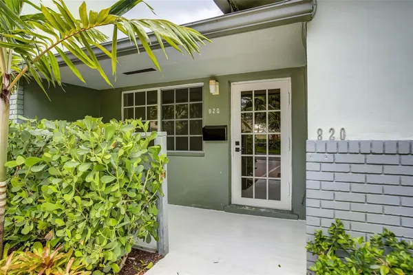 $3,000 | 820 Northeast 23rd Avenue, Pompano Beach, FL 33062