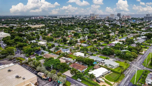 $3,000 | 820 Northeast 23rd Avenue, Pompano Beach, FL 33062