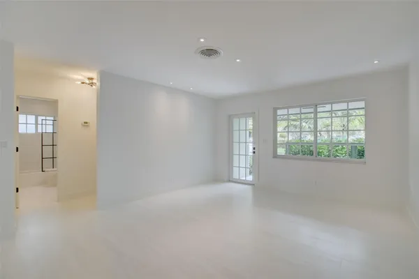 $3,000 | 820 Northeast 23rd Avenue, Pompano Beach, FL 33062