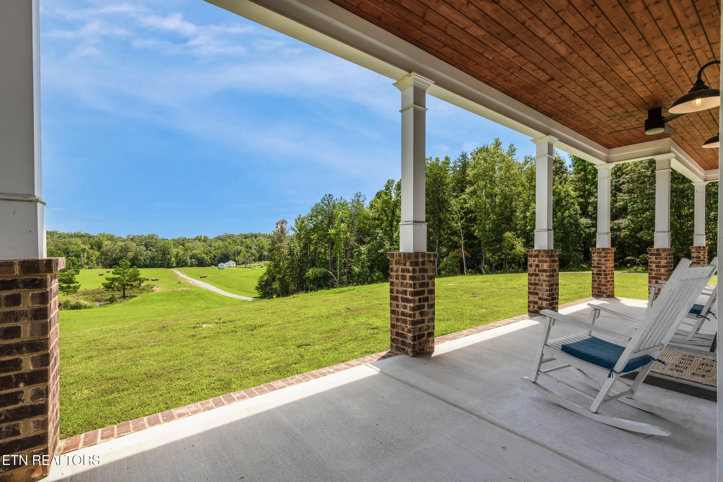 525 Basil Fugate Road Spring City, TN 37381 - Photo 8 of 44 10_010