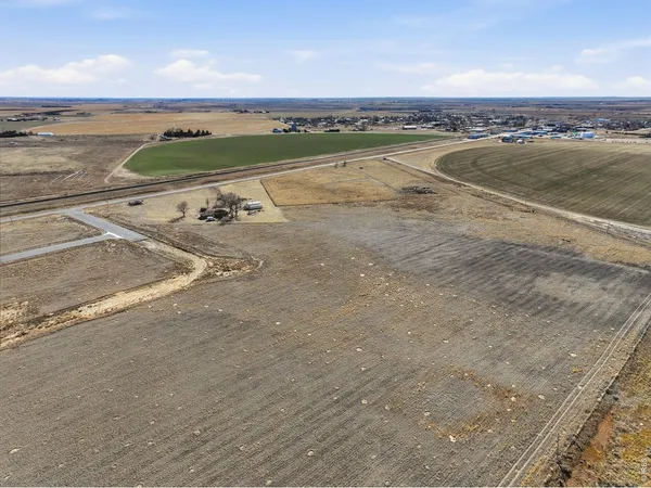 a sign on the wall next to a building