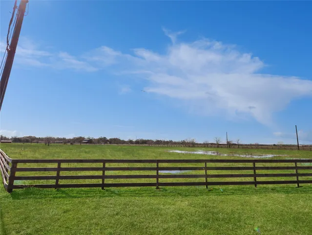 $325,000 | 9141 Timberwood Drive, Clute, TX 77531