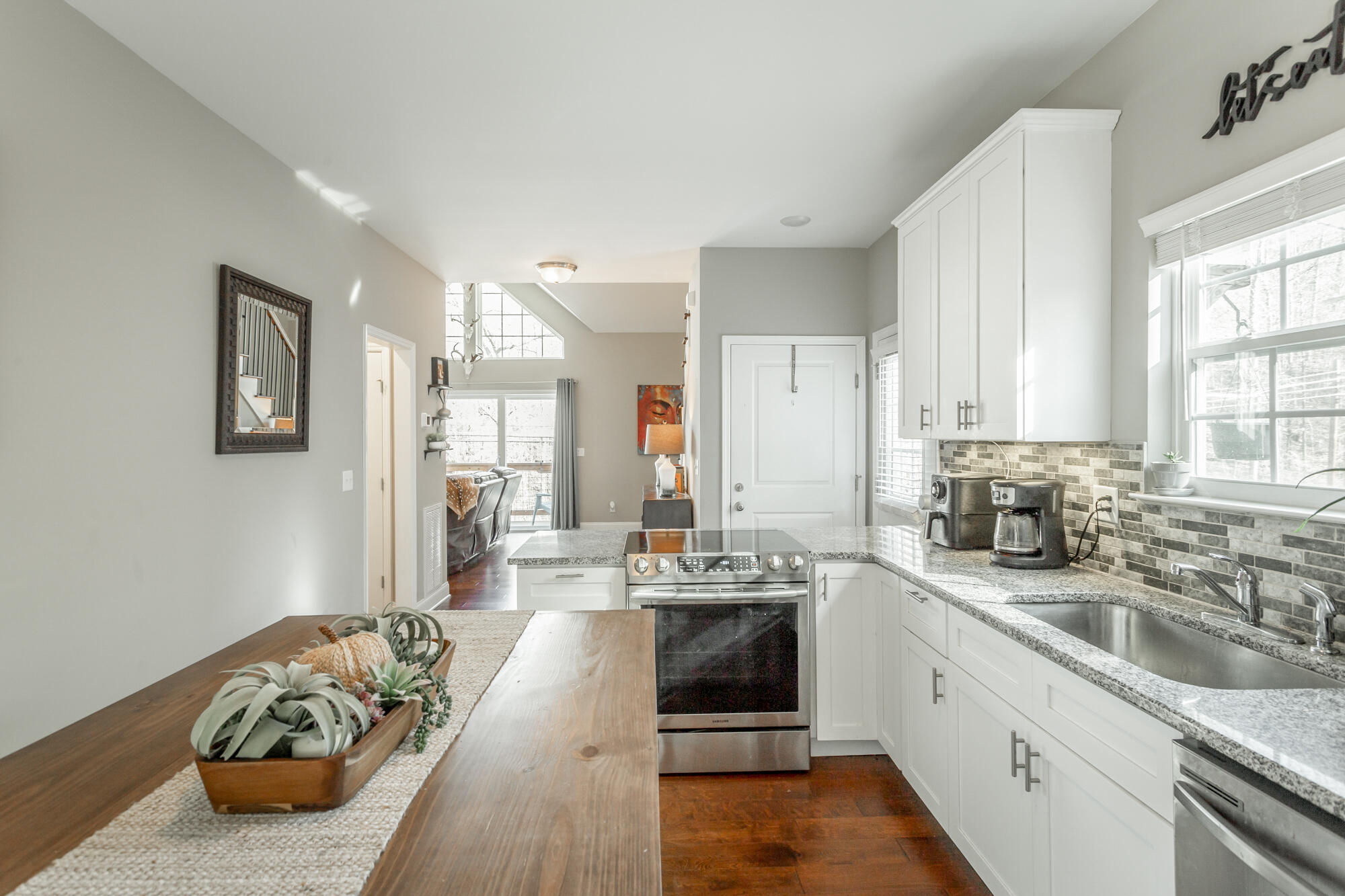 8930 Fuller Road Chattanooga, TN 37421 - Photo 7 of 28 8922 Fuller Rd. HD-8