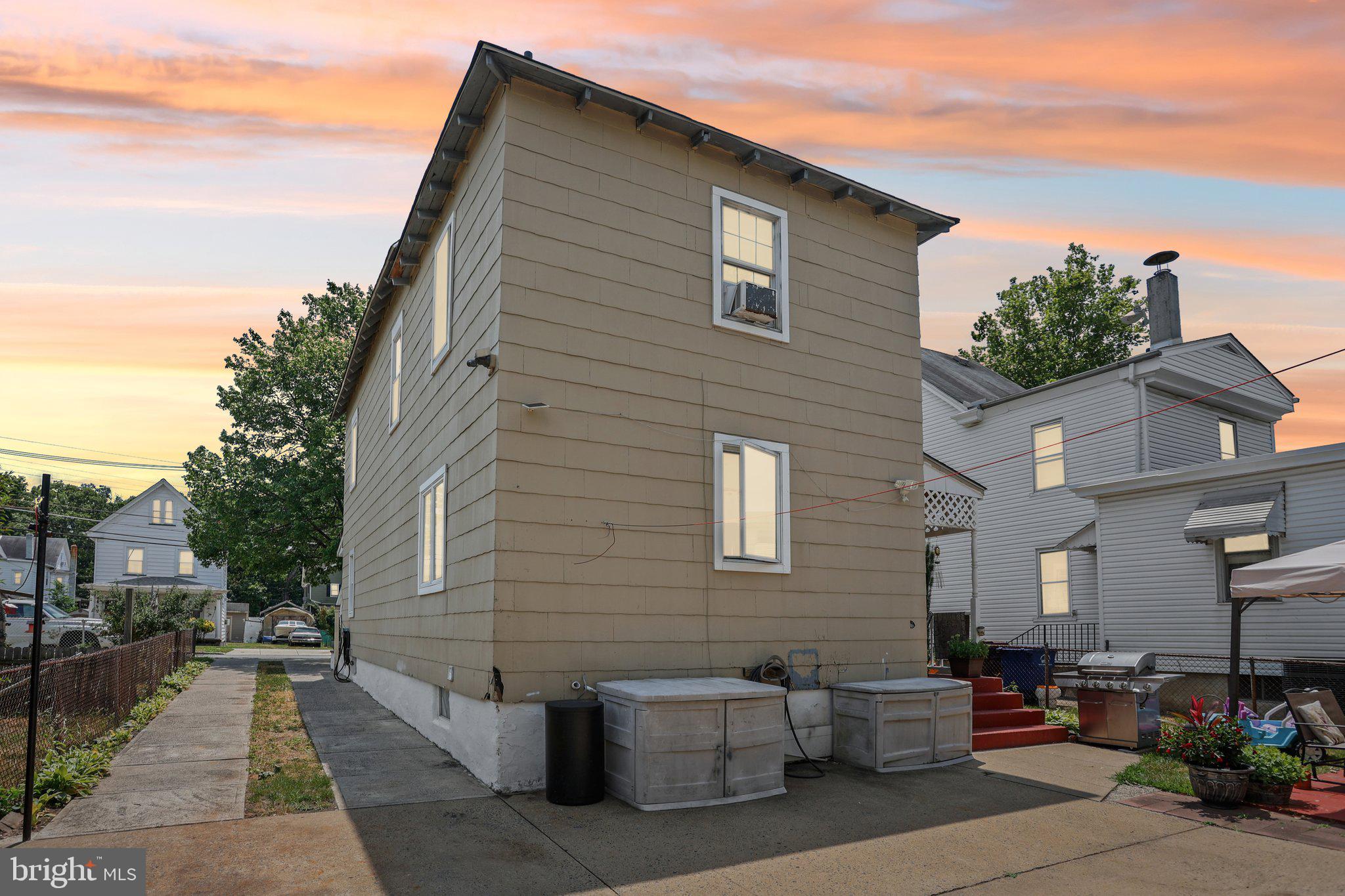 47 Webster Street Riverside, NJ 08075 - Photo 2 of 40