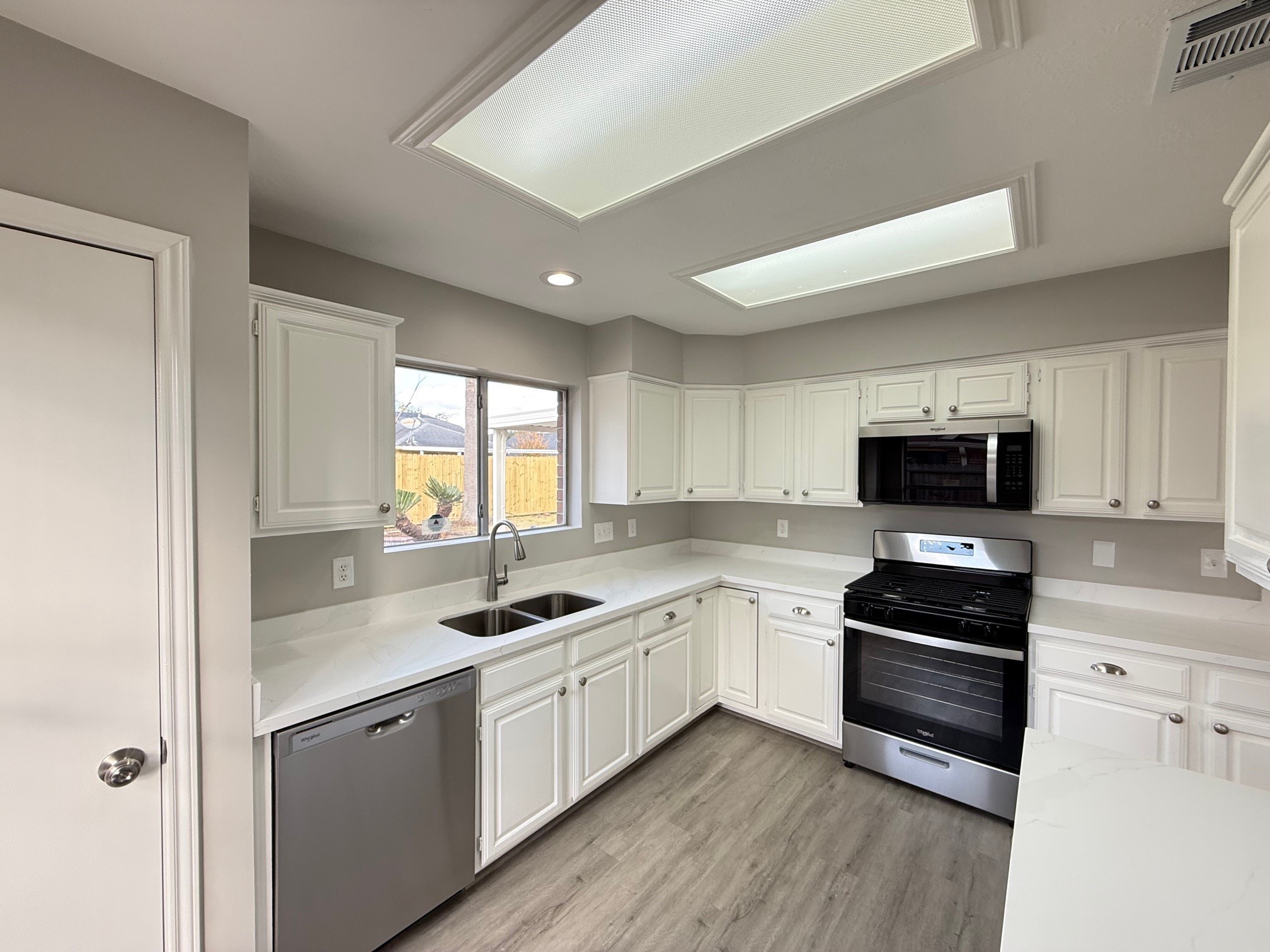 14011 Falling Elm Lane Houston, TX 77015 - Photo 15 of 33