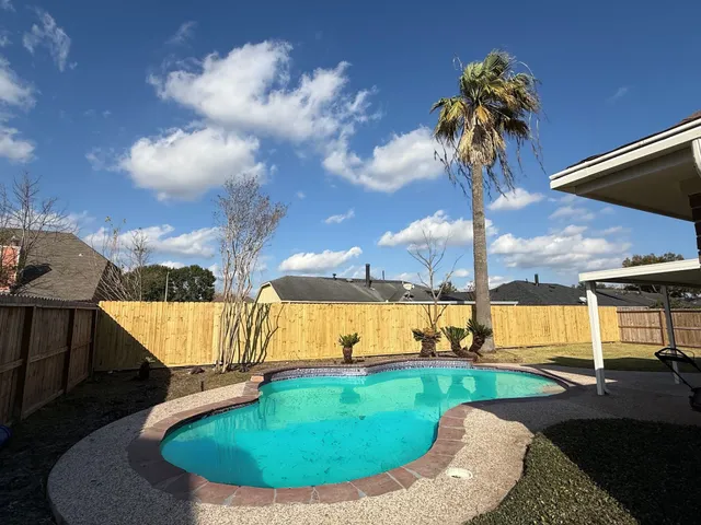 $279,900 | 14011 Falling Elm Lane, Houston, TX 77015