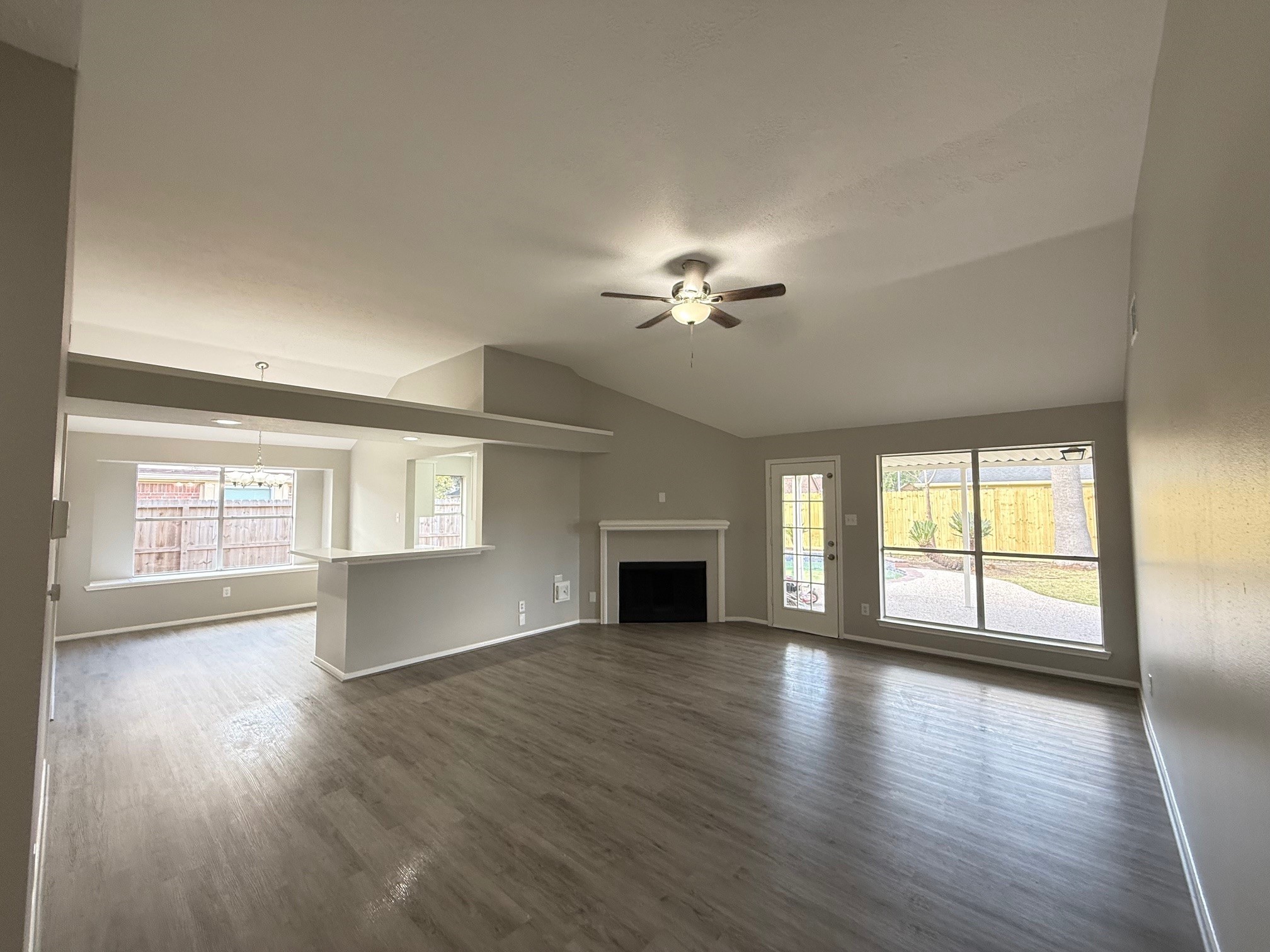 14011 Falling Elm Lane Houston, TX 77015 - Photo 4 of 33