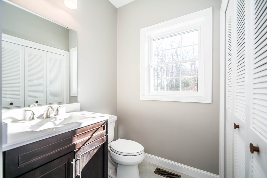 11 Beechnut Road Dracut, MA 01826 - Photo 13 of 30