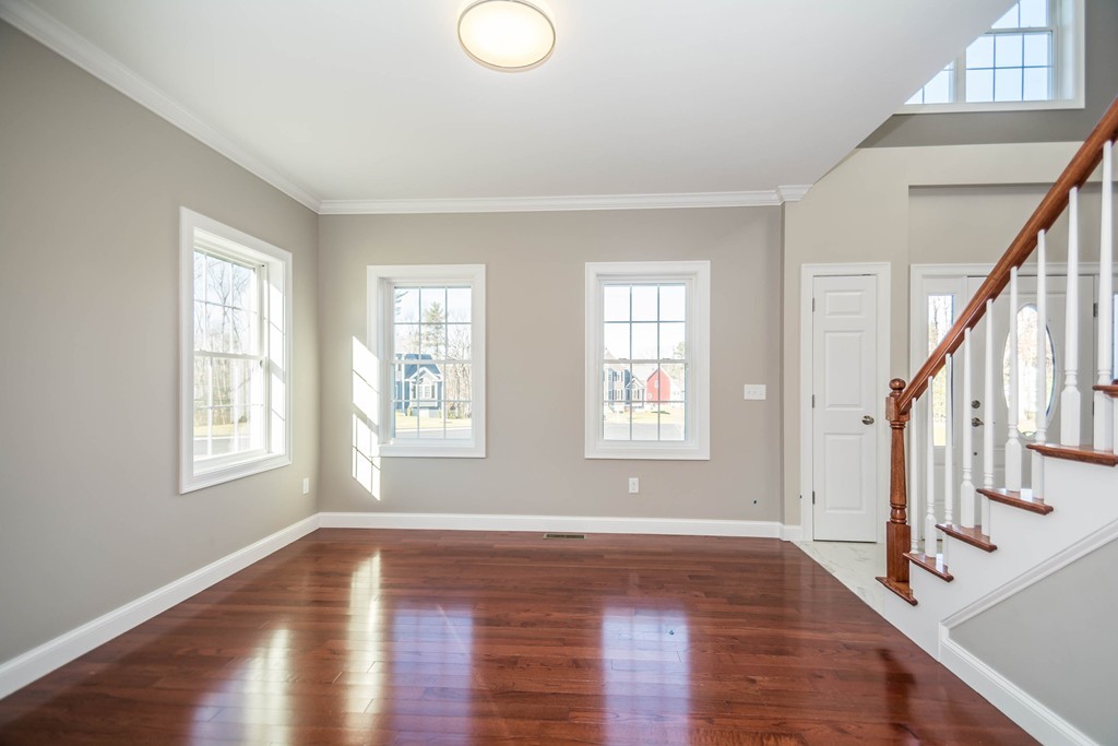 11 Beechnut Road Dracut, MA 01826 - Photo 14 of 30