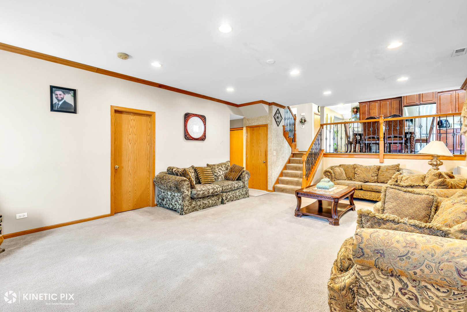 8619 Linder Avenue Burbank, IL 60459 - Photo 25 of 40 a bedroom with furniture and a large window