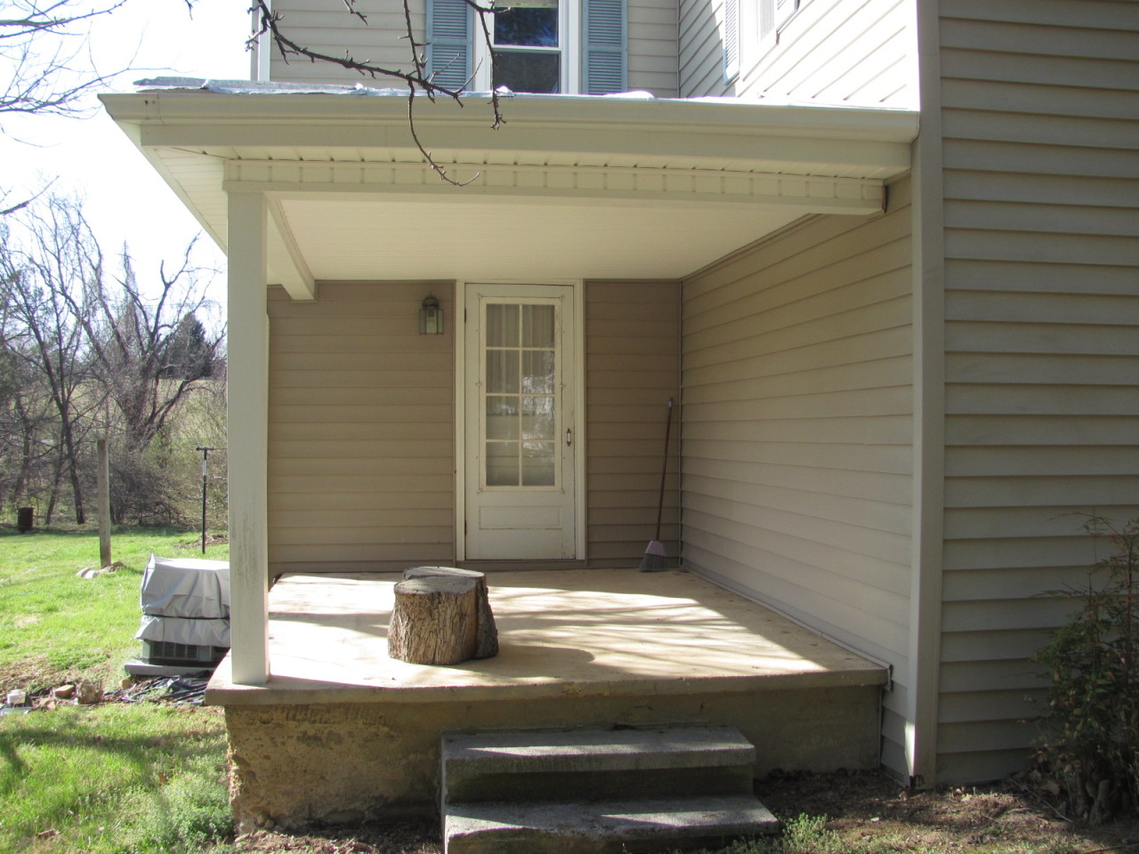 88 Willow Spring Road Troutville, VA 24175 - Photo 25 of 31 Covered back porch