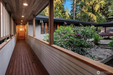 $3,150,000 | 2716 106th Place Southeast, Bellevue, WA 98004