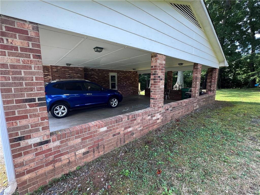 802 Spainhour Road King, NC 27045 - Photo 15 of 48 Gallery Image 15