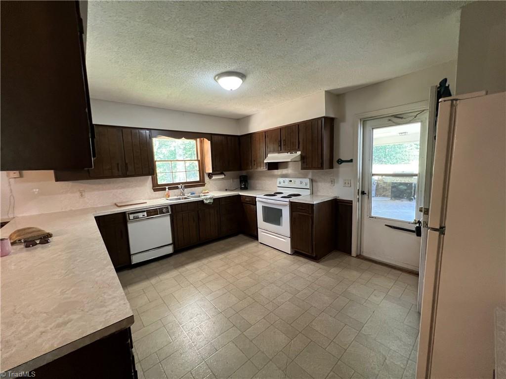 802 Spainhour Road King, NC 27045 - Photo 26 of 48 Gallery Image 26