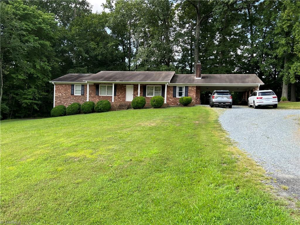 802 Spainhour Road King, NC 27045 - Photo 3 of 48 Gallery Image 3