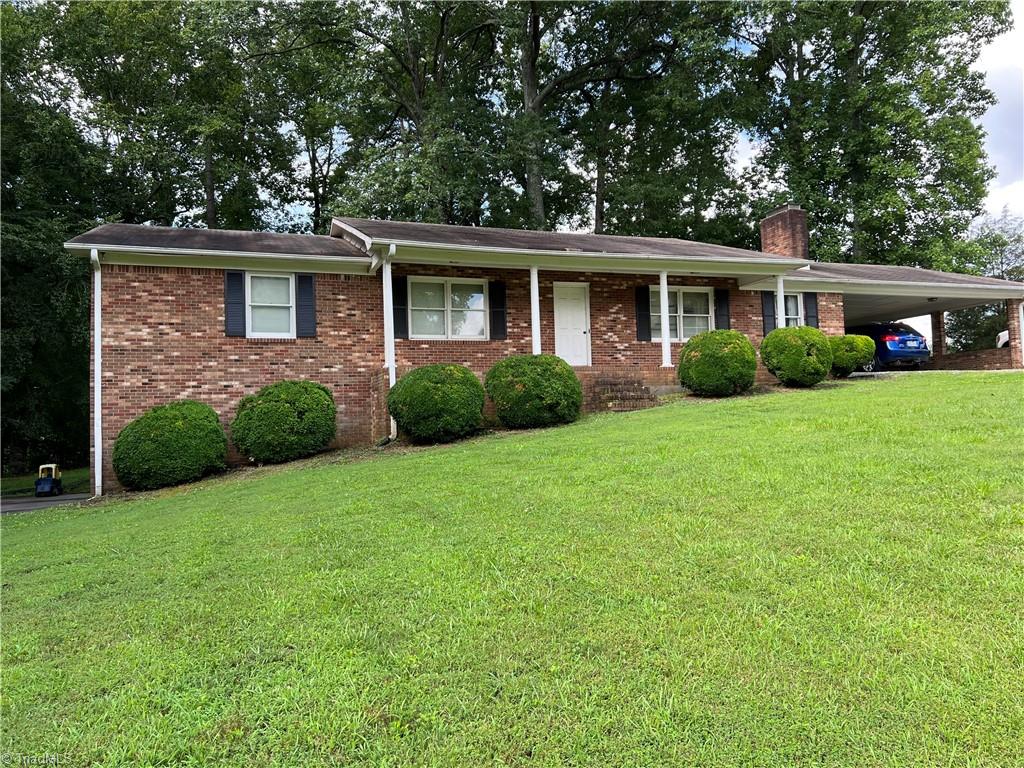802 Spainhour Road King, NC 27045 - Photo 5 of 48 Gallery Image 5