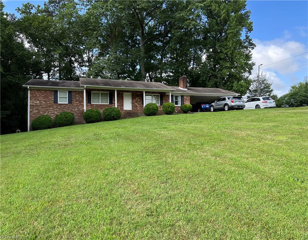 802 Spainhour Road King, NC 27045 - Photo 6 of 48 Gallery Image 6