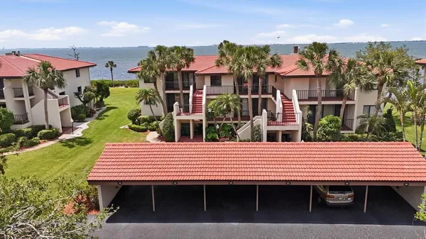 $435,000 | 3460 Wild Oak Bay Boulevard, Unit 143, Bradenton, FL 34210