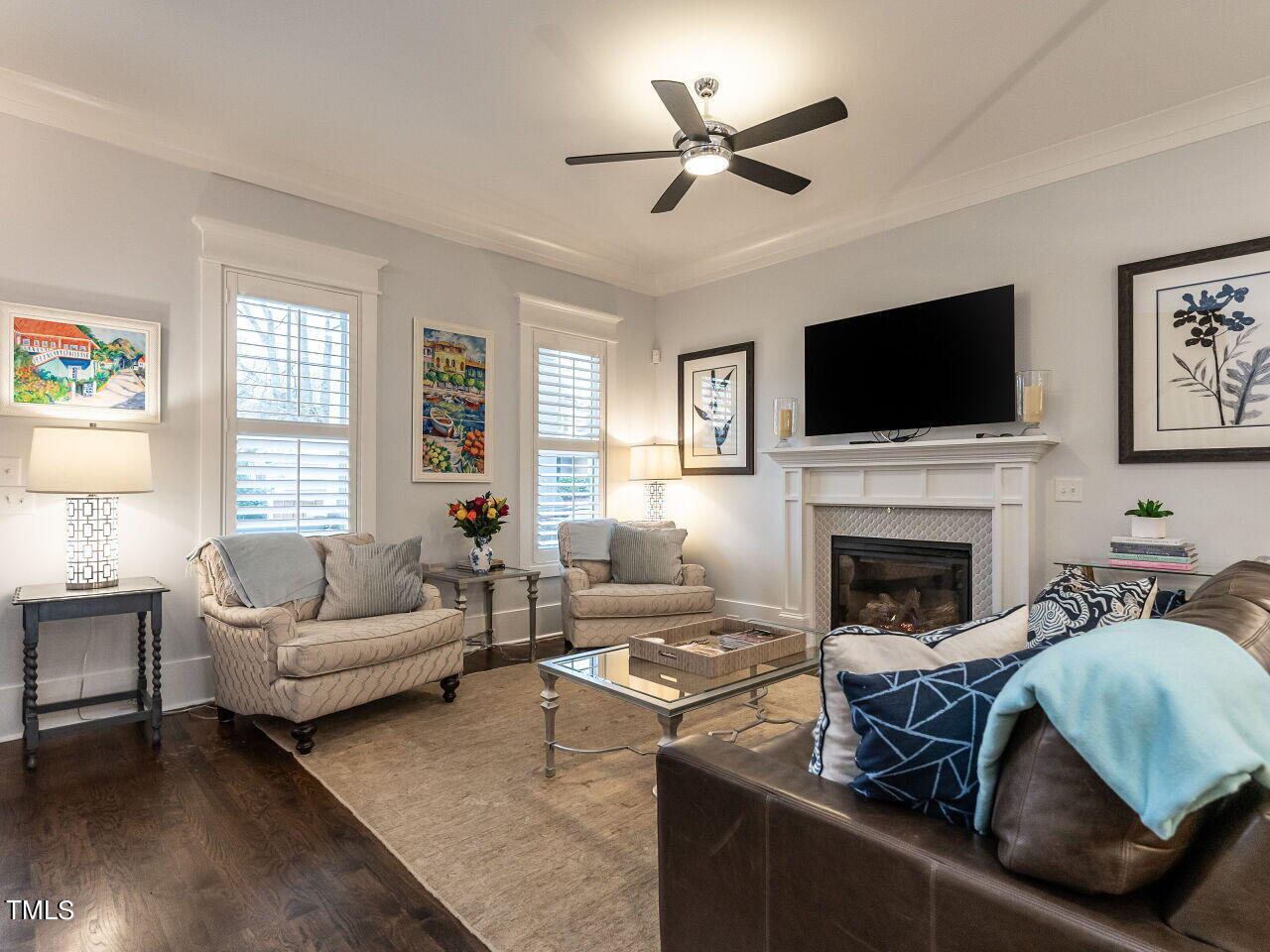 505 Mial Street Raleigh, NC 27608 - Photo 6 of 37 005-1280x960-living-room