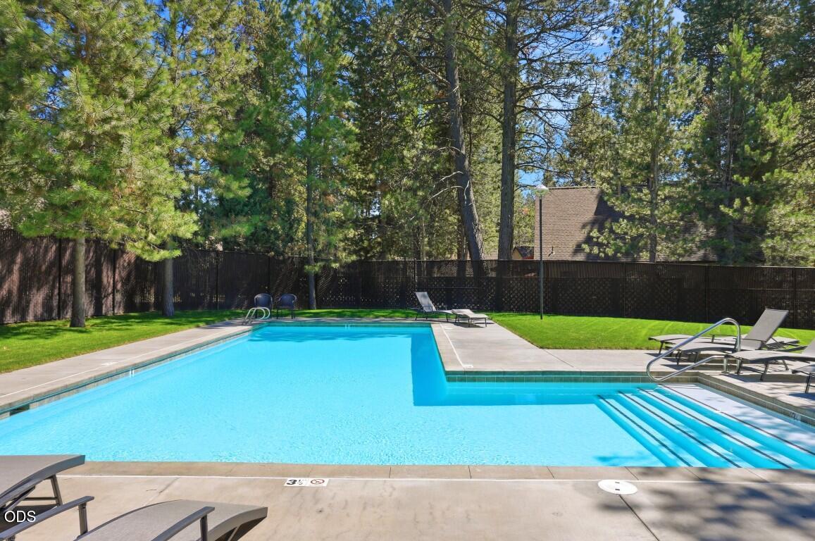 57569 Ranch Cabin Road, Unit 1 Sunriver, OR 97707 - Photo 29 of 34