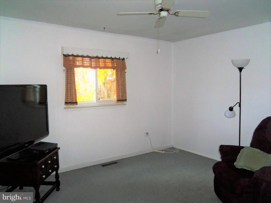 1807 Newcastle Road Baltimore, MD 21244 - Photo 11 of 27 Bedroom
