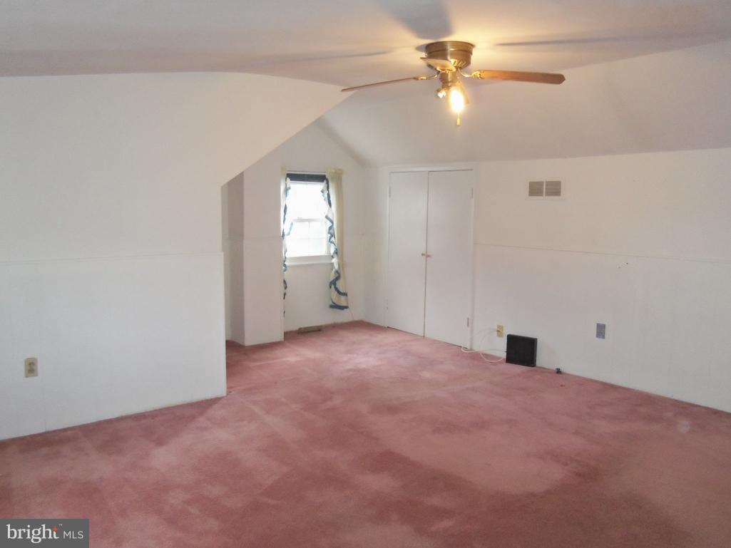 1807 Newcastle Road Baltimore, MD 21244 - Photo 21 of 27 Bedroom