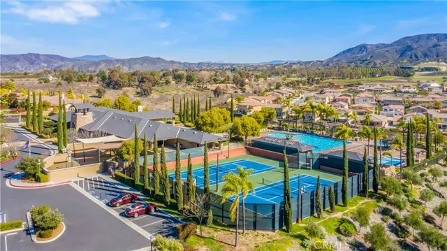 $950,000 | 44260 Nighthawk Pass, Temecula, CA 92592