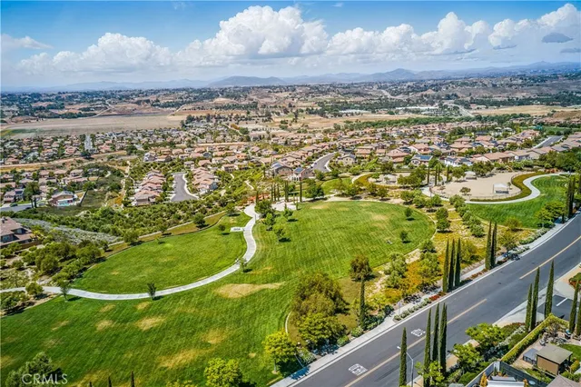 $950,000 | 44260 Nighthawk Pass, Temecula, CA 92592