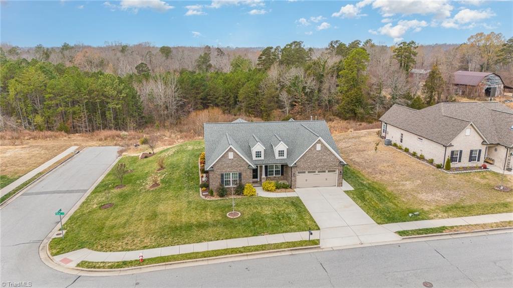 2827 Fallin Court High Point, NC 27262 - Photo 33 of 43 Gallery Image 33