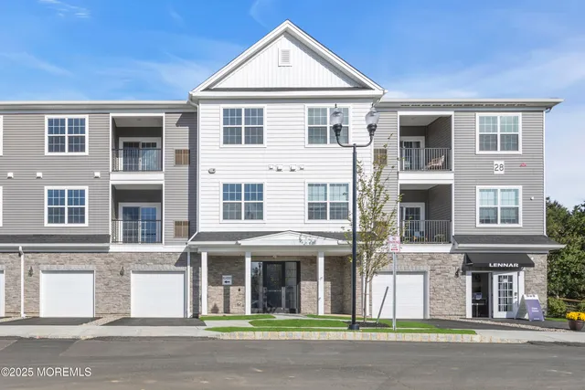 $2,895 | 28211 Radford Court, Unit 28211, Monroe Township, NJ 08831