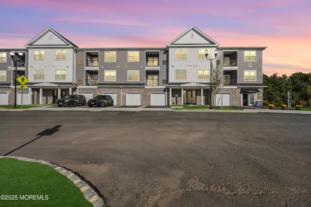 a view of multiple houses