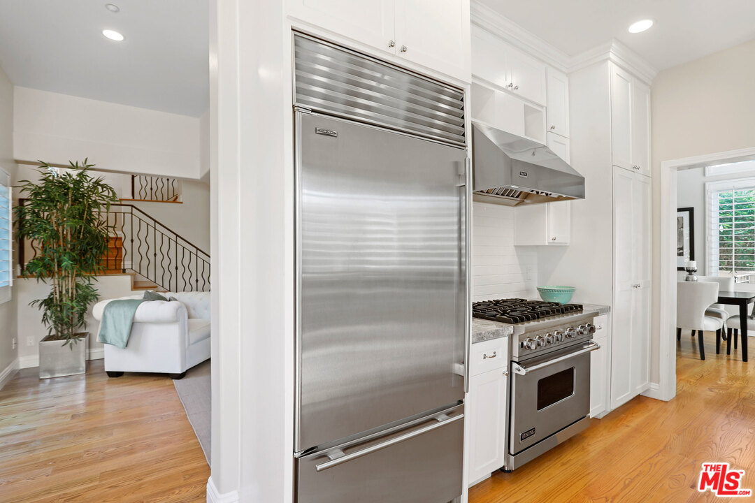 1915 Washington Avenue Santa Monica, CA 90403 - Photo 12 of 32