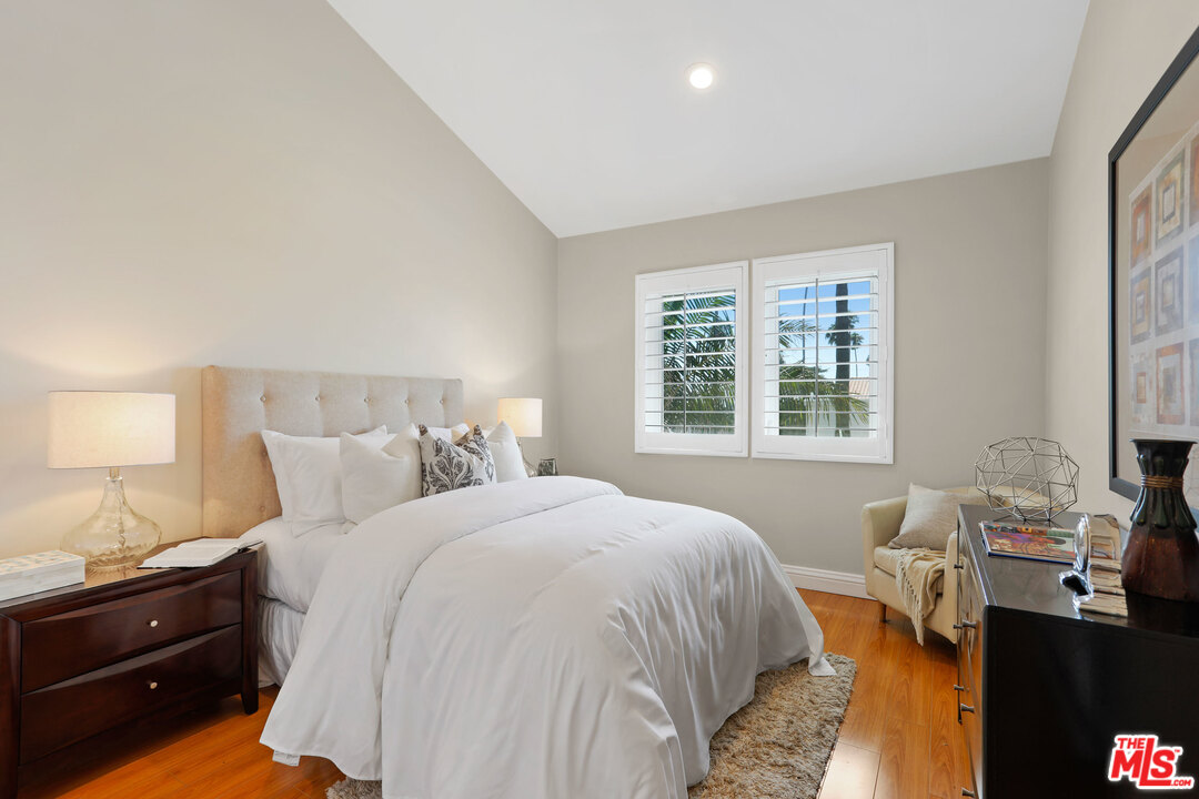 1915 Washington Avenue Santa Monica, CA 90403 - Photo 17 of 32