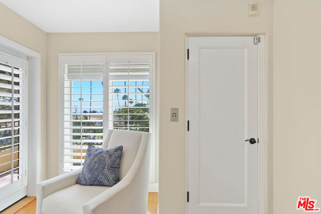 1915 Washington Avenue Santa Monica, CA 90403 - Photo 22 of 32